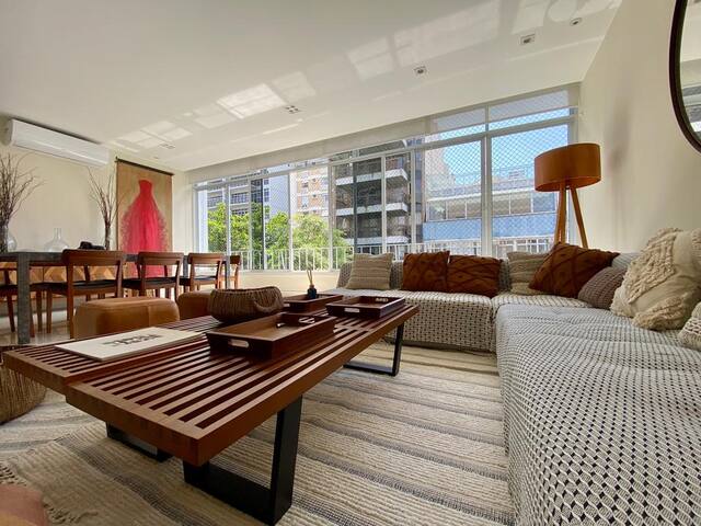 Apartment in the best location in Ipanema gallery image 3
