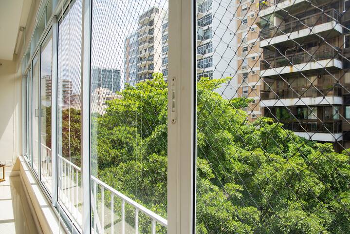 Apartment in the best location in Ipanema gallery image 5