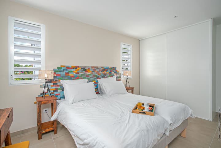 Beach Front House , villa de lujo en la playa con piscina y vista al mar