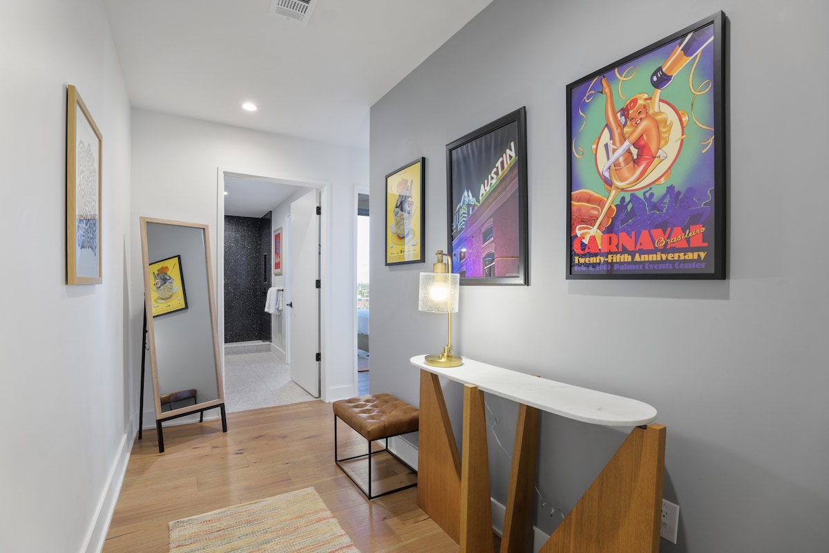 Artistic Corner Downtown Sky Condo on Rainey St.!