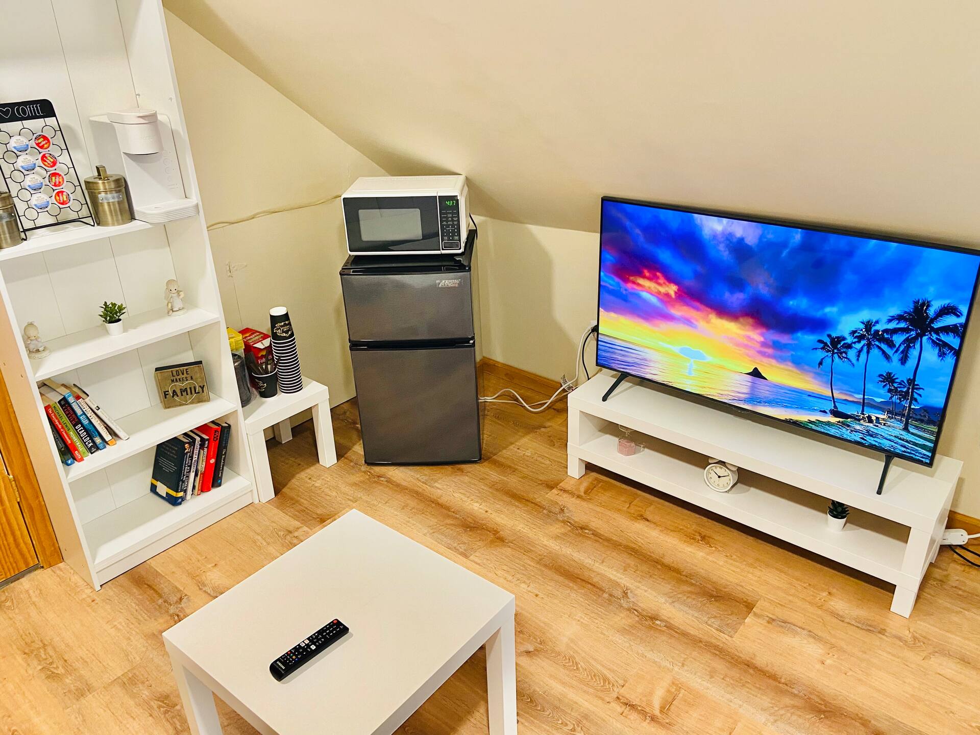 Bright, Stylish & Cozy Private Attic Unit near NYC! — photo 3