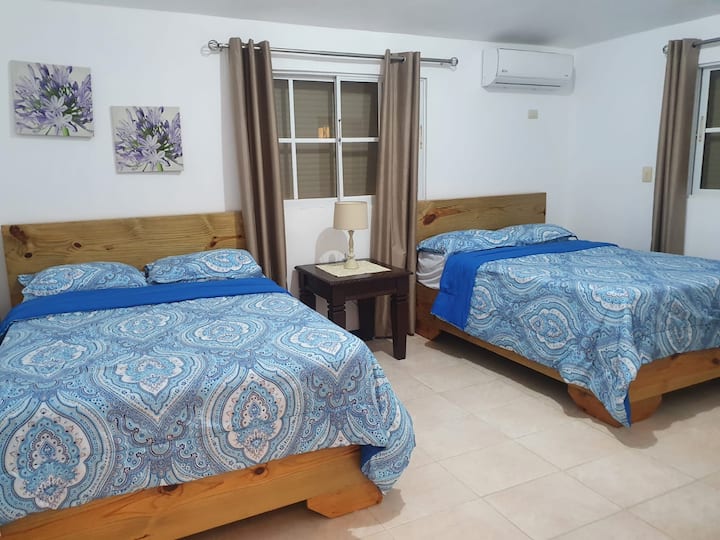 HABITACIÓN DE DOS CAMAS