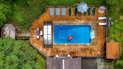 Hot Tub + Heated Pool on 5 Acres