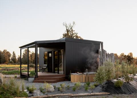 Unique Mountain View Cabin with Outdoor Bath