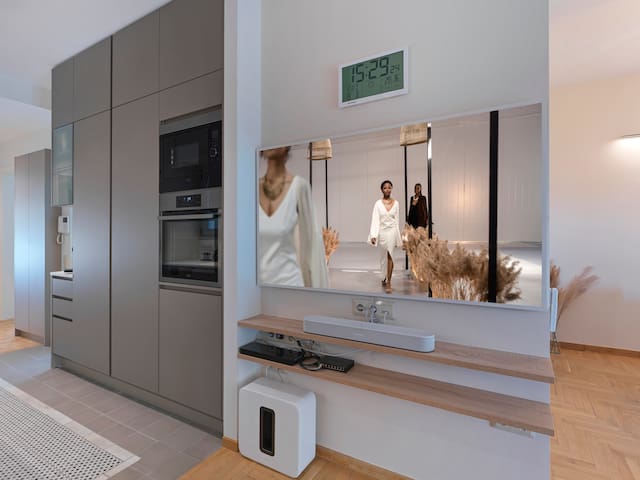 Unique Elegant Apartment