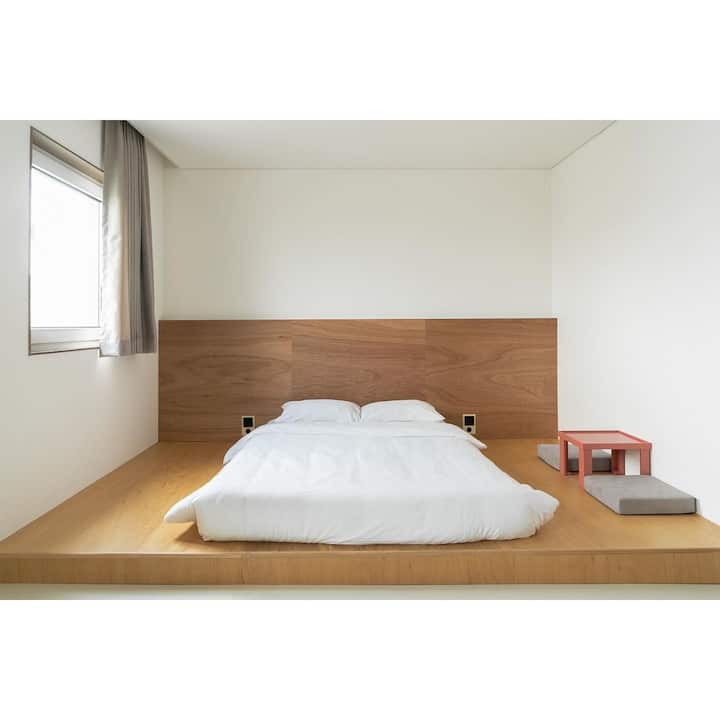 쾌적하고 감각적인 객실에서 바라보는 북한산 뷰 Stay Double Suite - Seoul