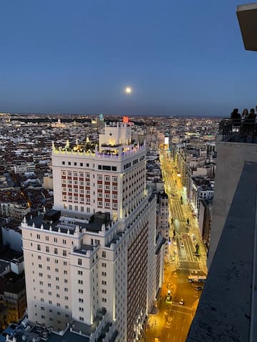 Penthouse más alto de Madrid. Duplex p.32. ÚNICO.