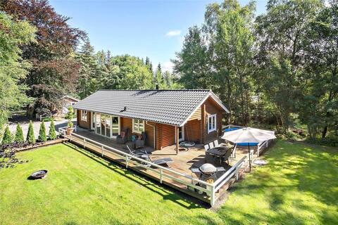 Cheerful house with Spa / Wonderful spa house!