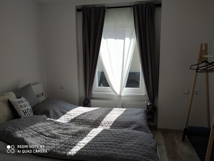 Dhomë gjumi 1