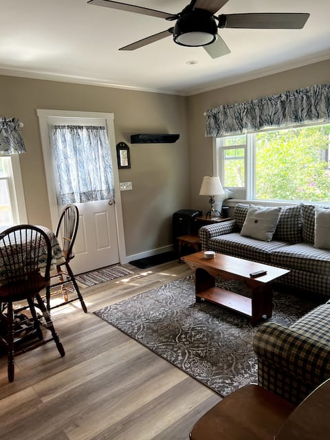 Successful Airbnb property: Eastham: Beautiful 2 bedroom (3 bed) cottage in Orleans