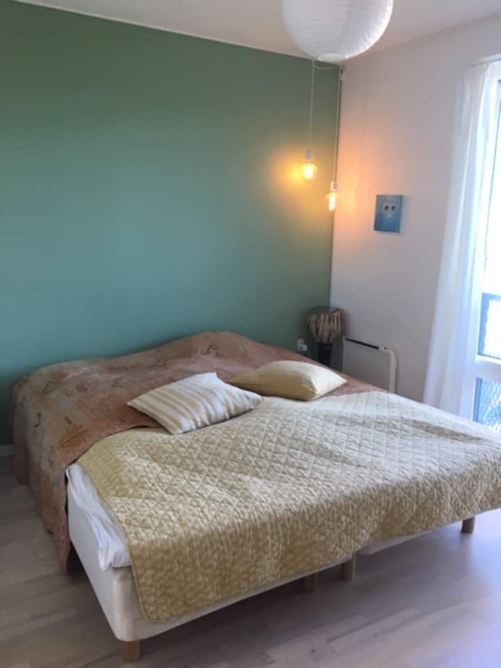 Kitanda cha watu wawili