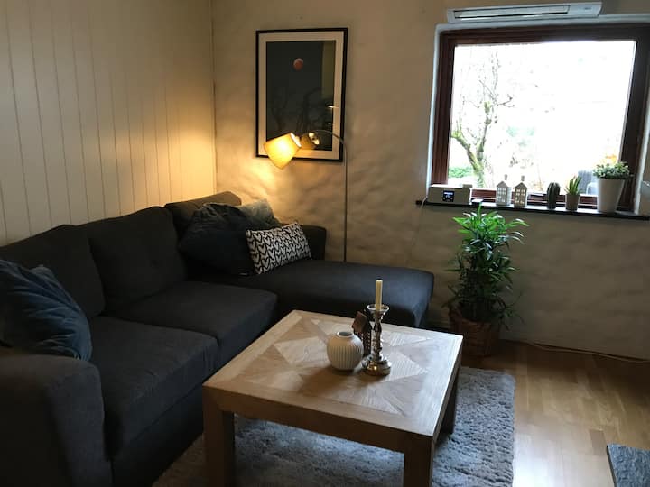 Koselig Liten Leilighet I Hus Med Stor Hage - Bergen