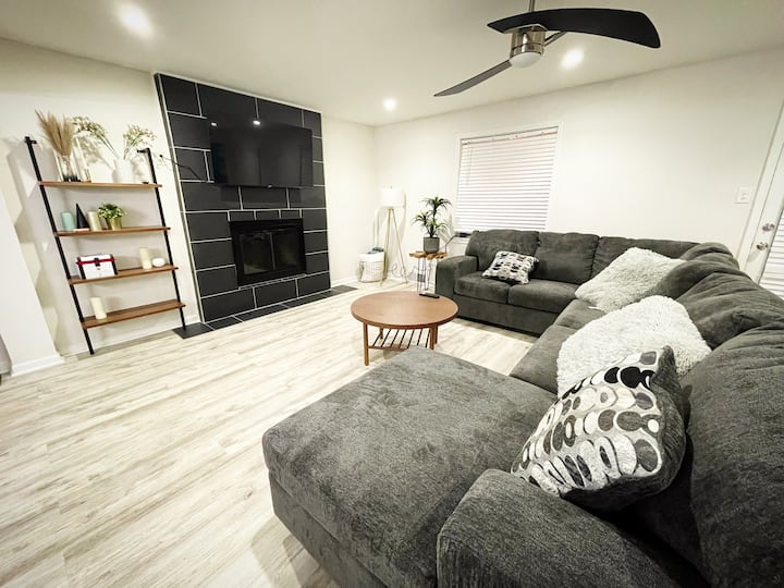 4br Memphis Home | Game+backyard+prime Location - Germantown, TN