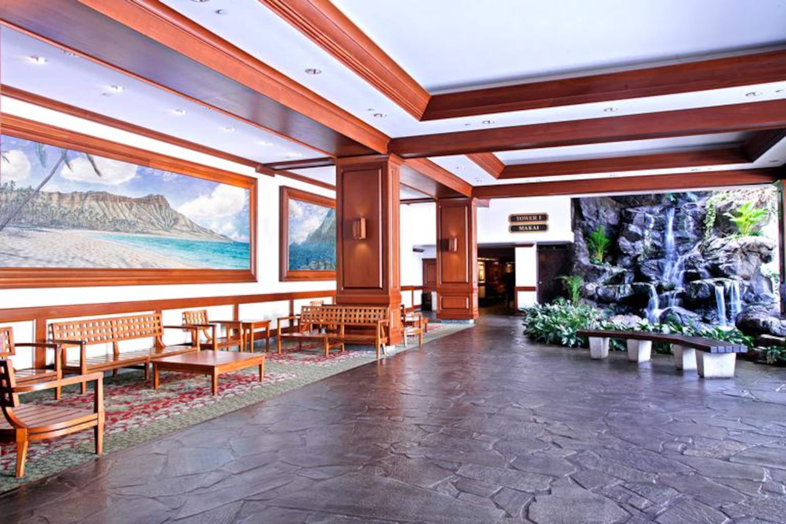 Condo in Honolulu · ★4.76 · 1 bedroom · 3 beds · 1 private bath - Image 9