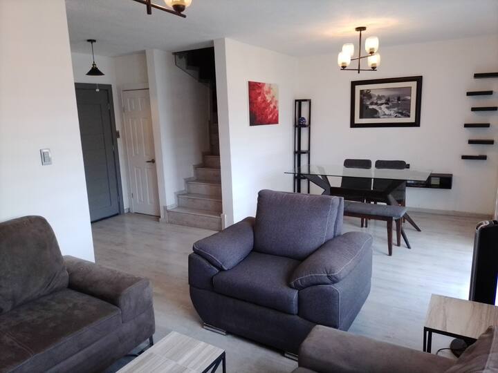 MH Beautiful and comfortable house! Great location Houses for Rent in