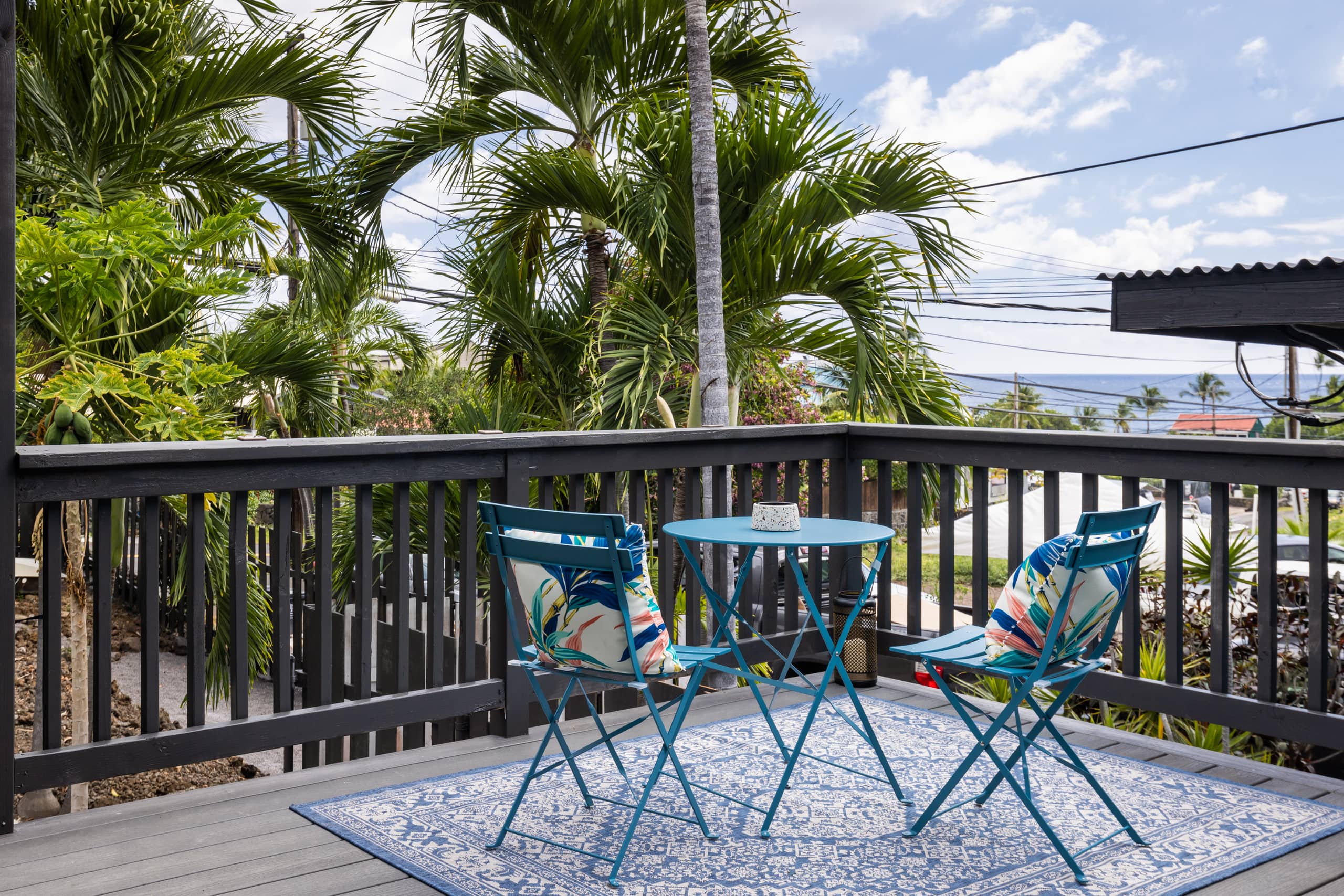 Home in Kailua-Kona · ★4.91 · 2 bedrooms · 4 beds · 2.5 baths - Image 23