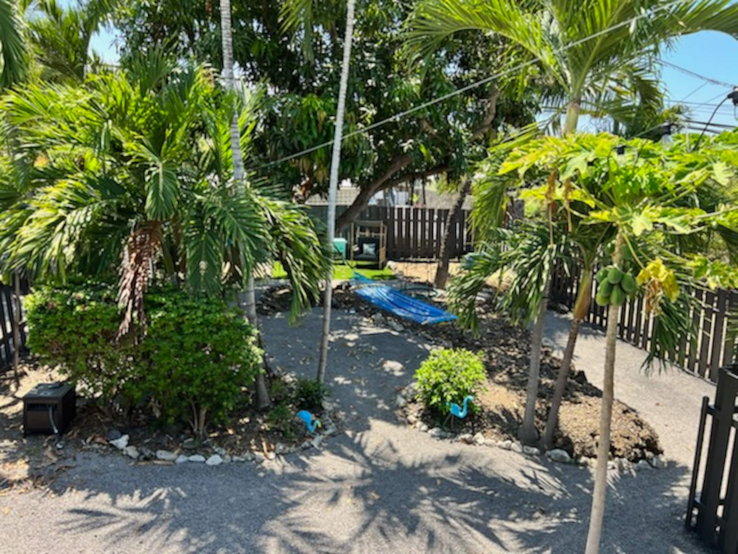 Home in Kailua-Kona · ★4.91 · 2 bedrooms · 4 beds · 2.5 baths - Image 19
