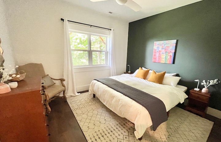 BR 4 (king) е на долното ниво. 