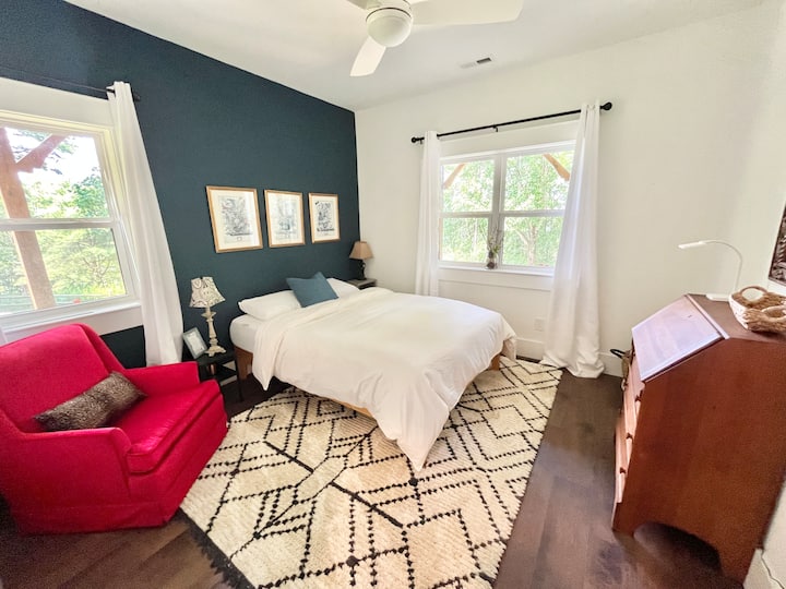 BR 5 (queen) е на долното ниво. 