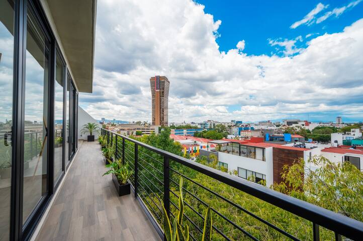 Capitalia | Elegant Terrace & CDMX’s Elite Area gallery image 5