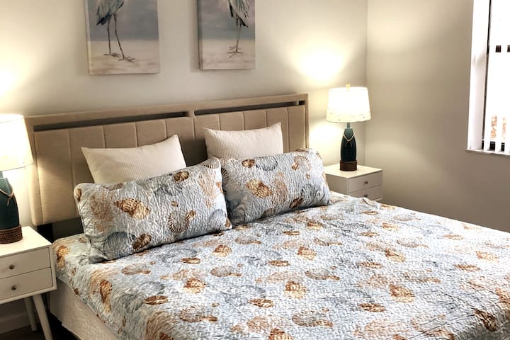 เฟอร์นิเจอร์ใหม่ในห้องนอนผู้เข้าพัก