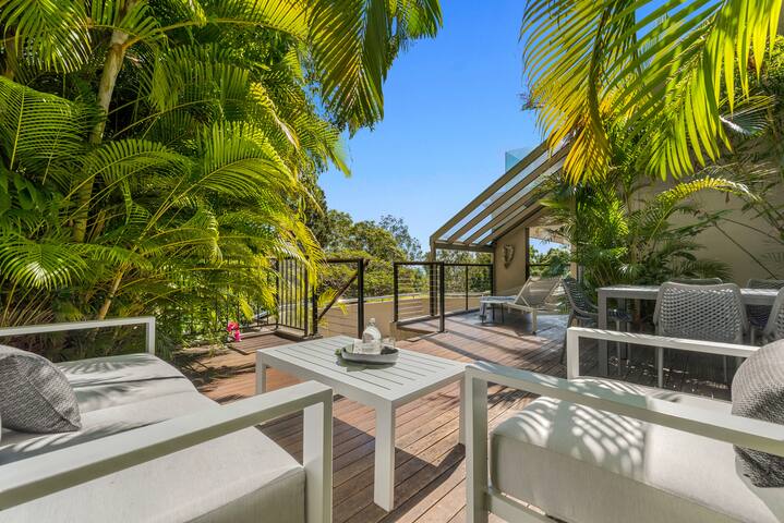 Number Five gallery image 4