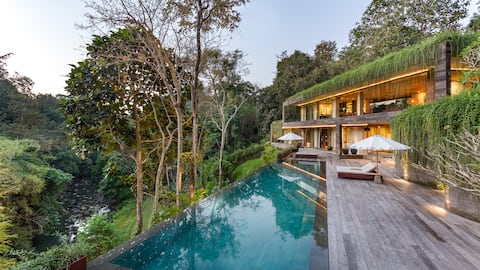 Peaceful river and jungle views, close to beaches.