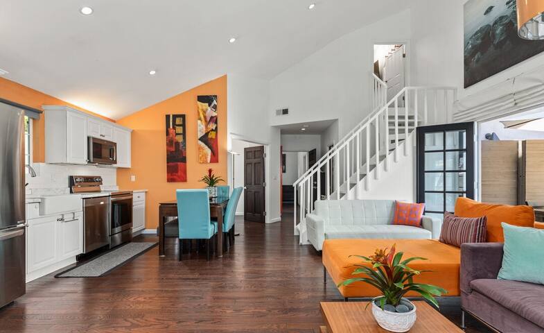 Pool House Oasis Close to Venice & Marina gallery image 5