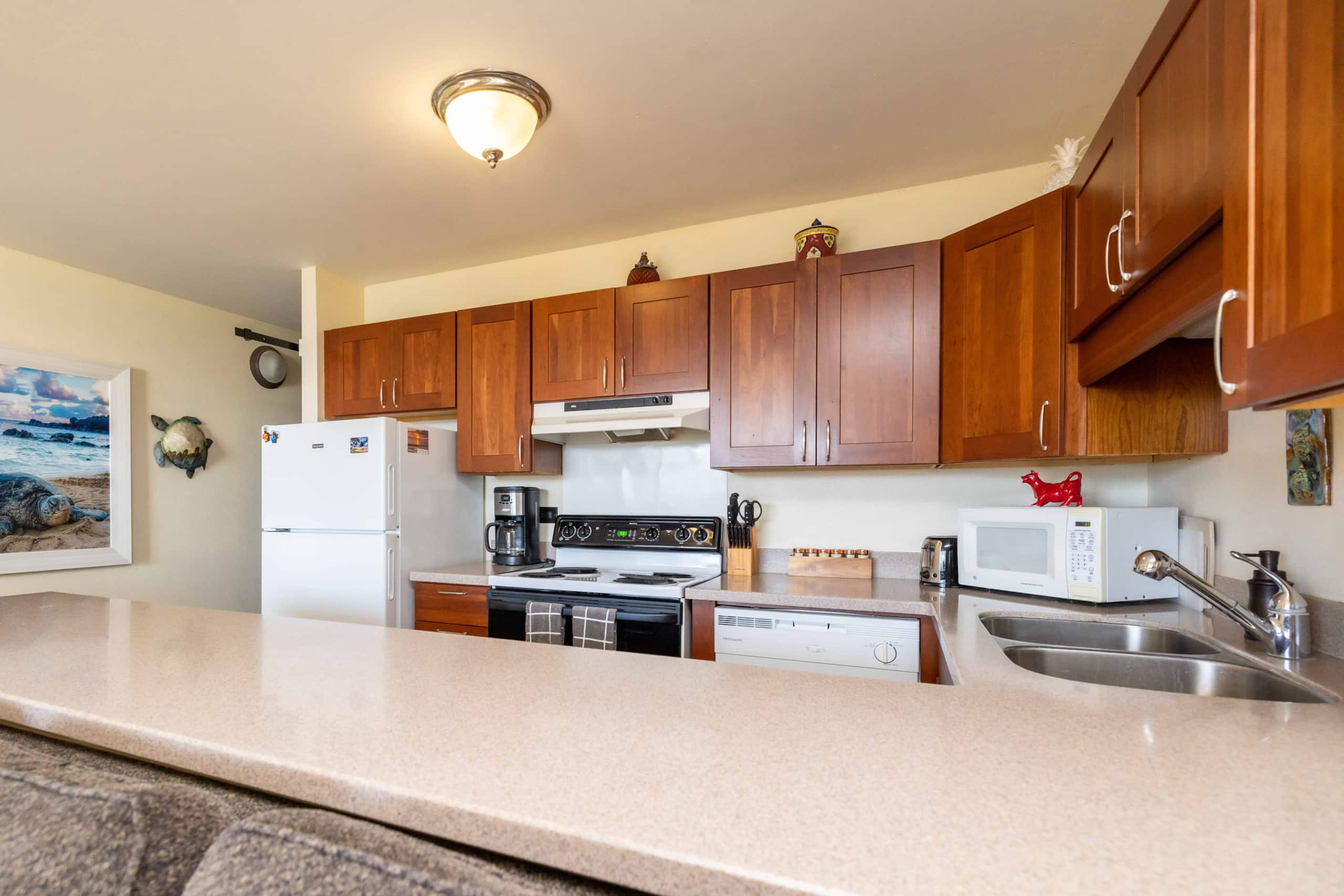 Condo in Wailuku · ★4.83 · 1 bedroom · 2 beds · 1 bath - Image 14