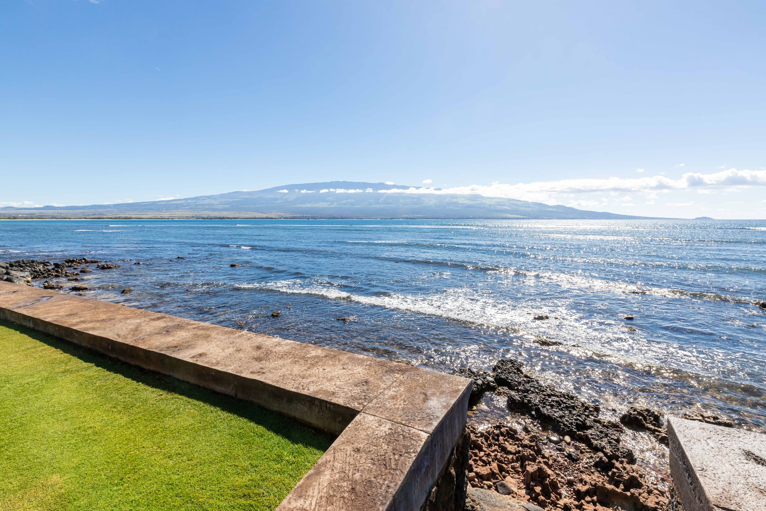 Condo in Wailuku · ★4.83 · 1 bedroom · 2 beds · 1 bath - Image 21