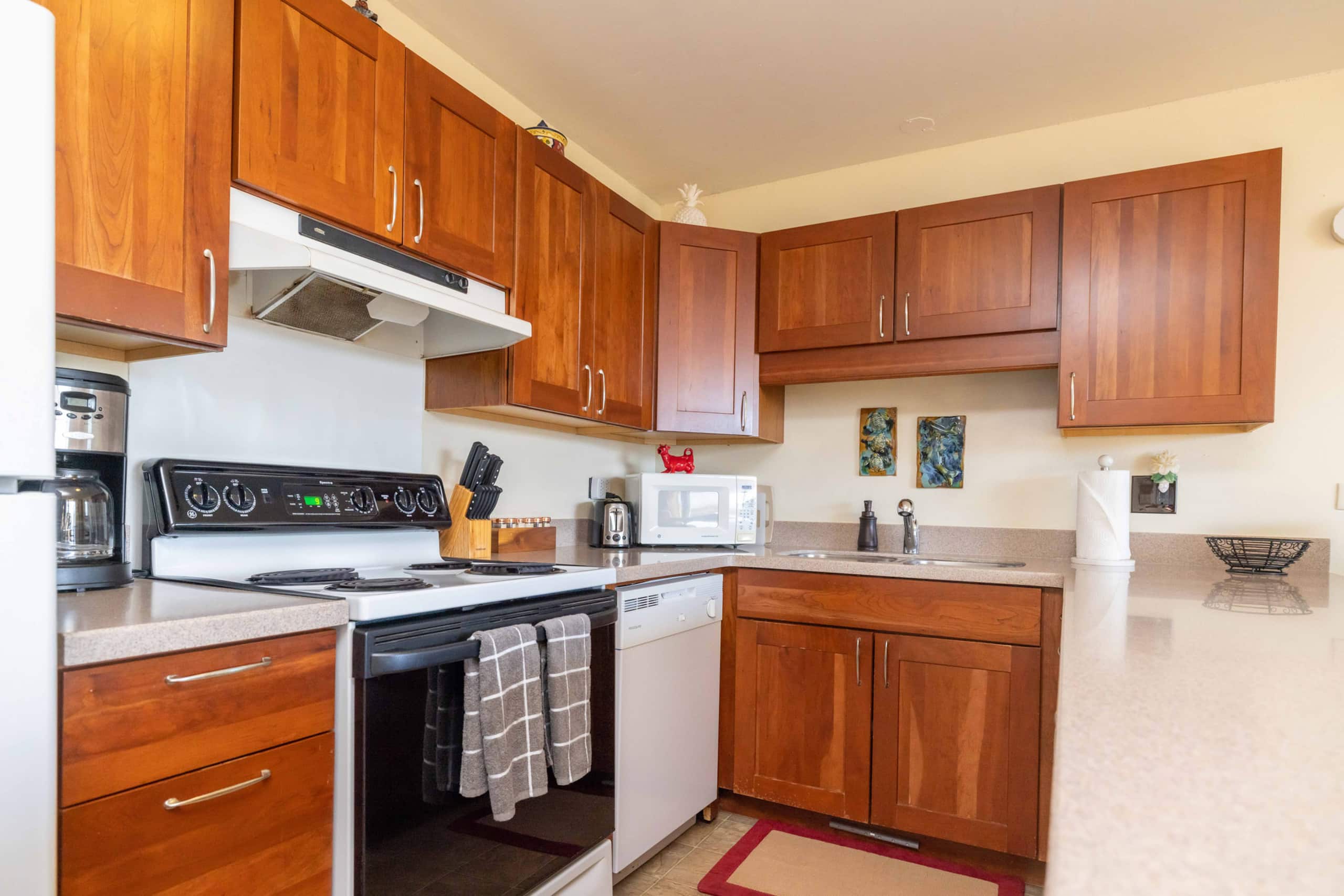 Condo in Wailuku · ★4.83 · 1 bedroom · 2 beds · 1 bath - Image 13
