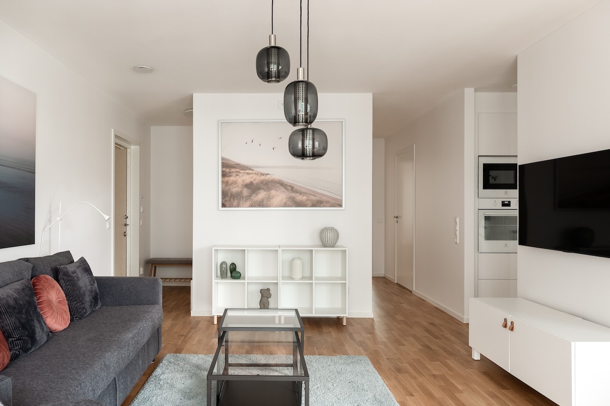 Picture of Peaceful Cul-de-sac Living With Spacious Comfort... Apartments Las ...