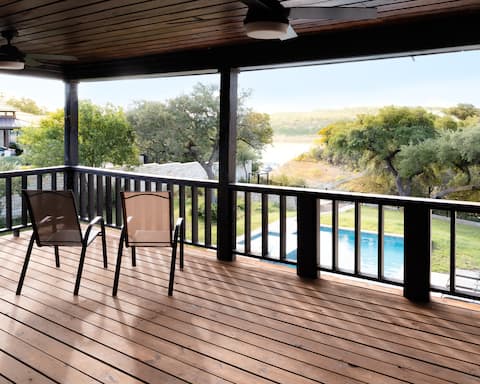 Peaceful lake travis home, totally renovated