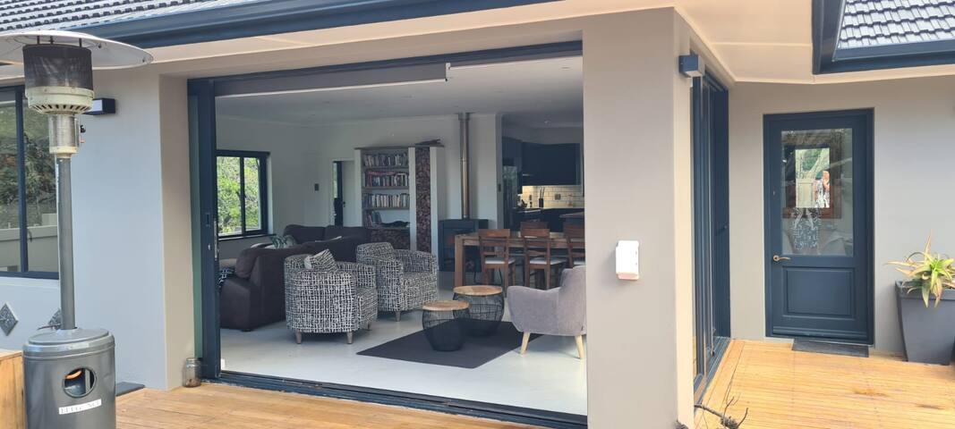 Modern family home with pool & mountain views gallery image 3