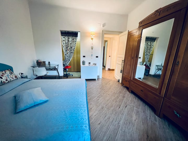 Delightful double room in Maria's apartment Apartments for Rent in