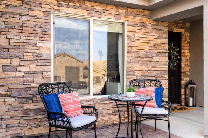 Heated Pool at Turtle Cove Sleeps 12 gallery image 5