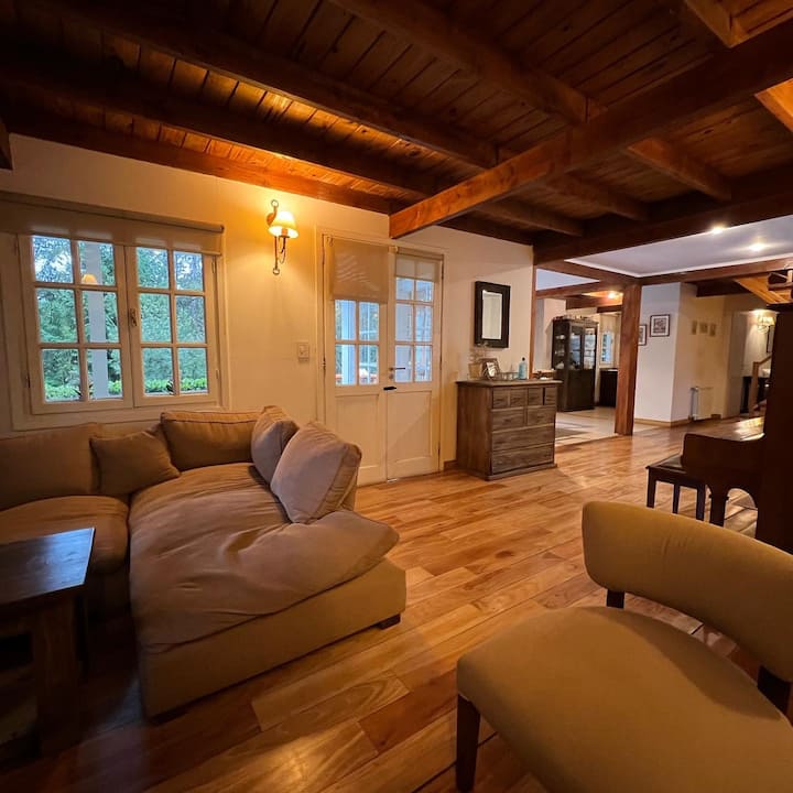 Casa Huella, Cerca De La Playa - San Carlos de Bariloche