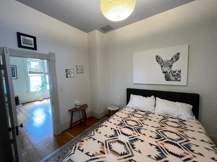 غرفة النوم 2