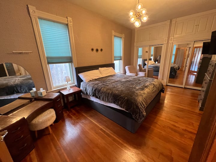 غرفة النوم 1