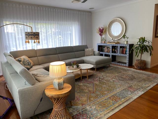 Resort-style 4 bed-room house with pool. gallery image 2