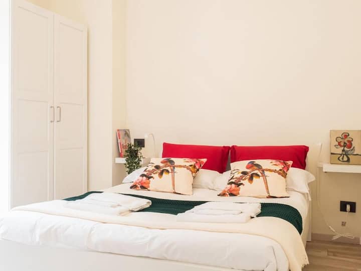 Habitación doble cómoda con terraza. 