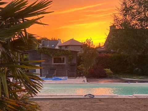 Cozy house with pool