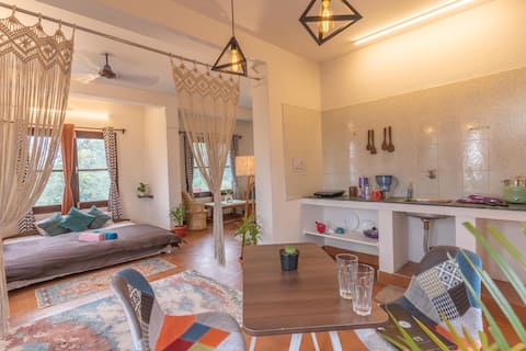 Indie Apartments | Keri's Home | 1 Room Studio