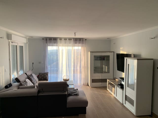listing_image