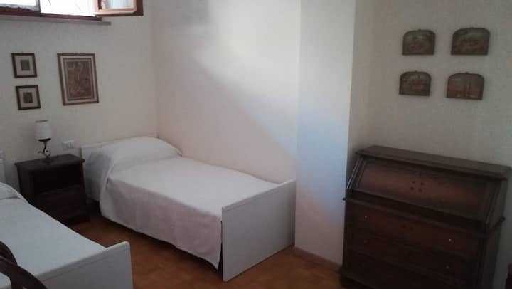 Двойна спалня