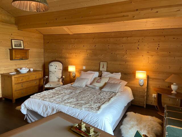 Chalet contemporain face aux pistes gallery image 3