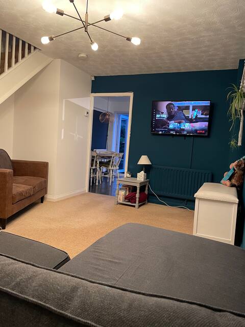 Successful Airbnb property: Entire home Manchester 2 Bedroom House in Withington