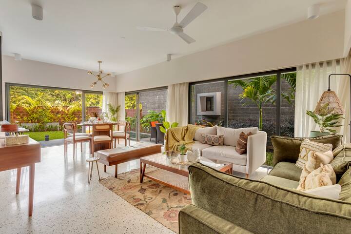 Living and dining area