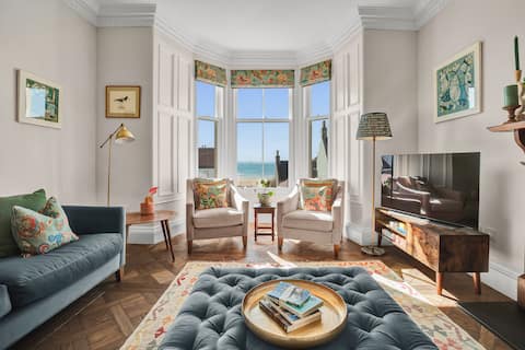 Popular Airbnb listing: Russell Bank - Elie - beautiful house, sea views in Elie