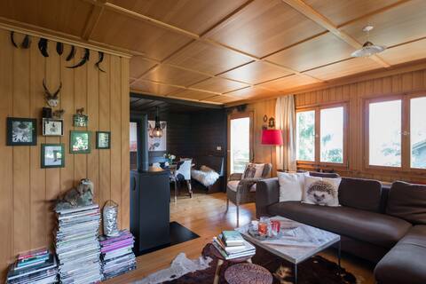 Beliebte Airbnb-Anzeige: Stylish chalet in the middle of the ski and hiking area in Vorarlberg